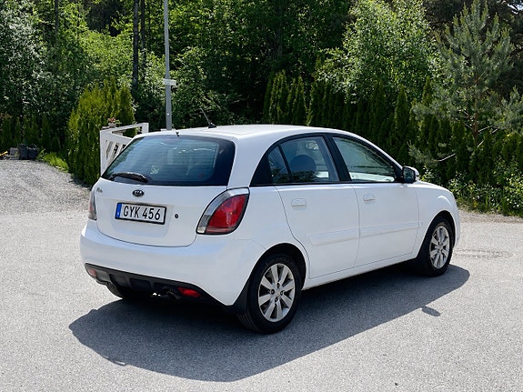 Kia Rio 3 of 5