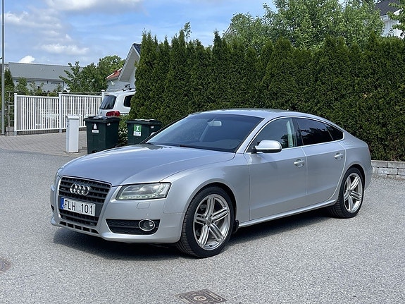 Audi A5 2 of 17