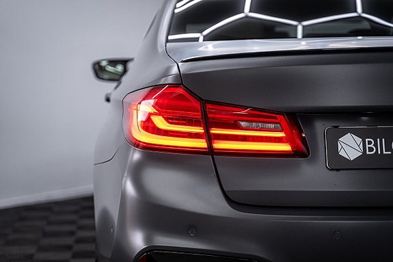BMW 530e 13 of 27