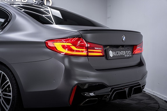 BMW 530e 12 of 27