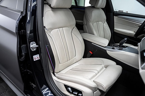 BMW 530e 27 of 27