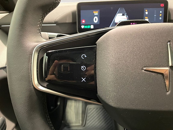 Polestar 4 17 of 18