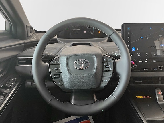 Toyota C-HR+ 9 of 11