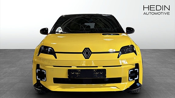 Renault 5 2 of 25