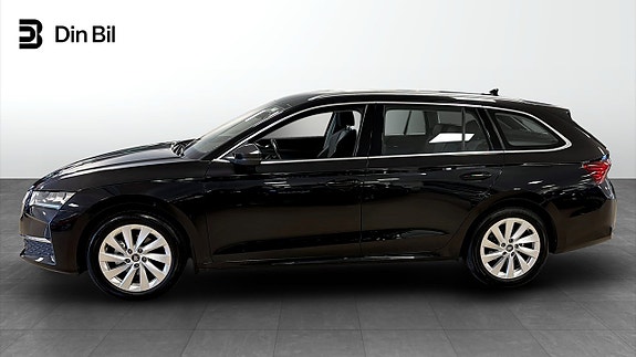 Skoda Octavia 2 of 5