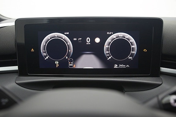 Volkswagen T-Roc 6 of 17