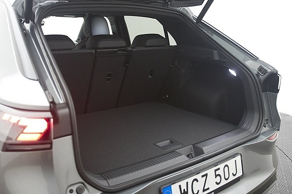 Volkswagen T-Roc 17 of 17