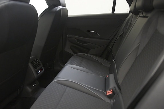 Volkswagen T-Roc 14 of 17