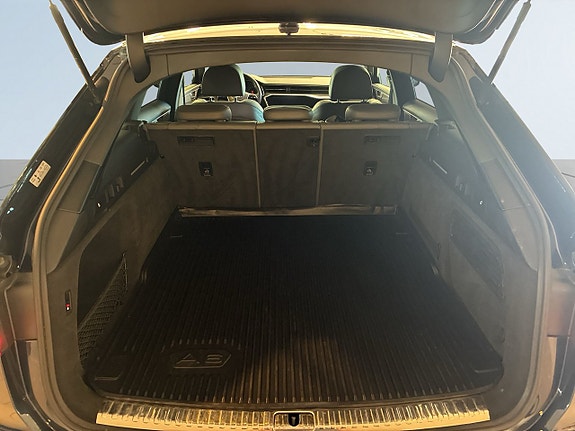 Audi A6 12 of 19
