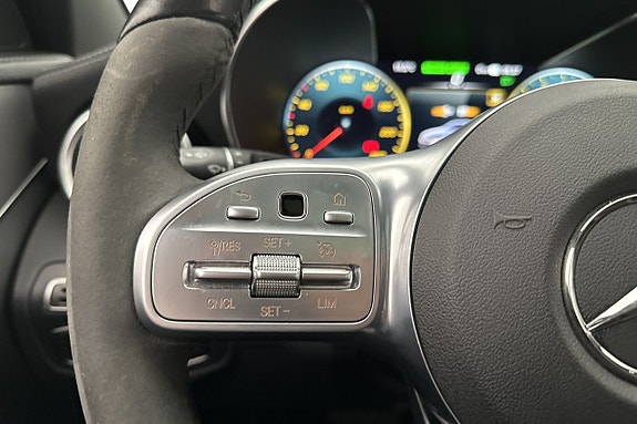Mercedes-Benz C300 11 of 28