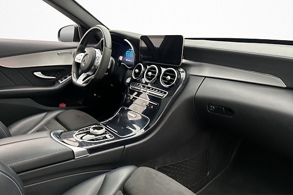 Mercedes-Benz C300 22 of 28
