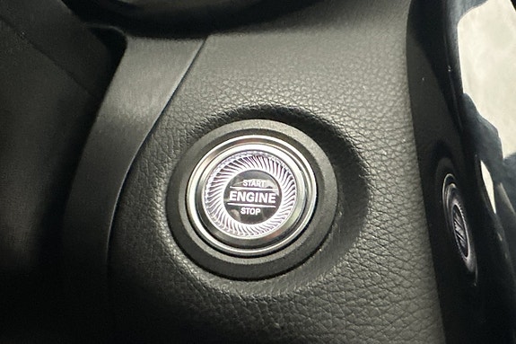 Mercedes-Benz C300 14 of 28