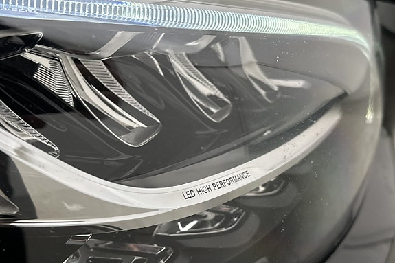 Mercedes-Benz C300 28 of 28