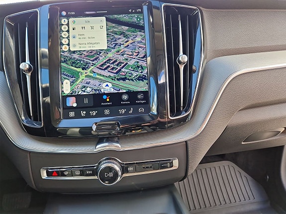 Volvo XC60 13 of 14