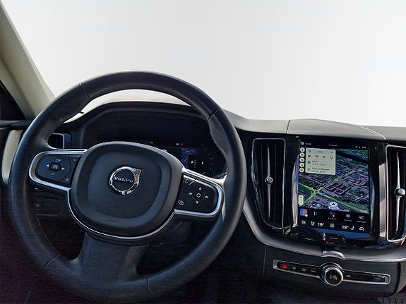 Volvo XC60 11 of 14