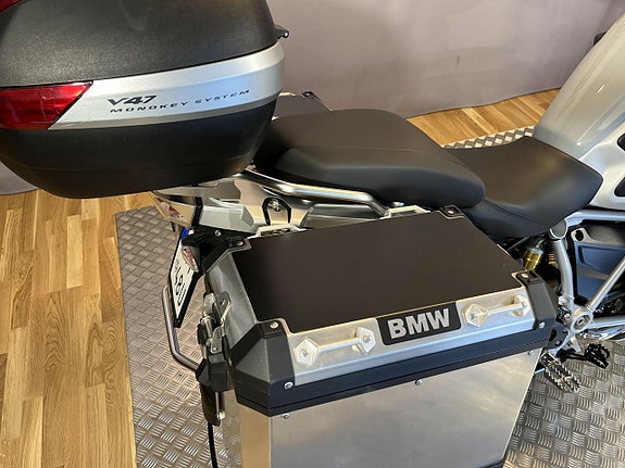 BMW R1250GS Adventure 12 of 14