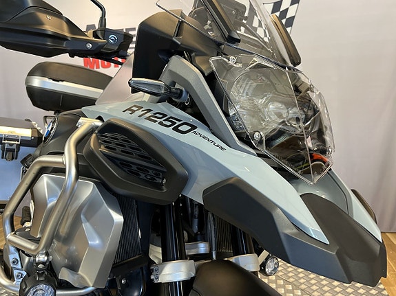 BMW R1250GS Adventure 8 of 14