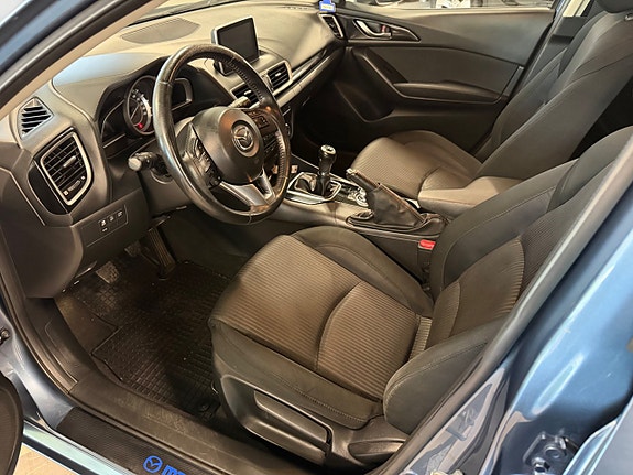 Mazda 3 9 of 16
