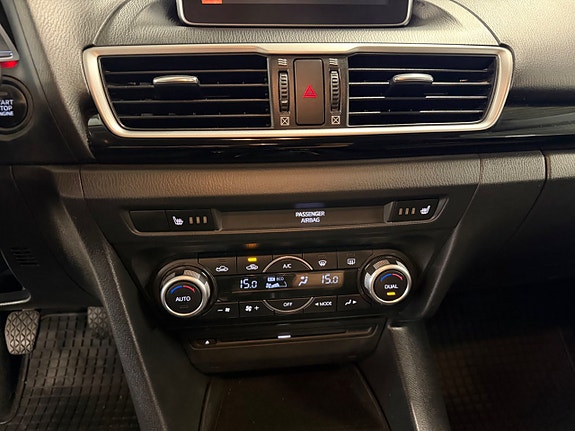 Mazda 3 13 of 16