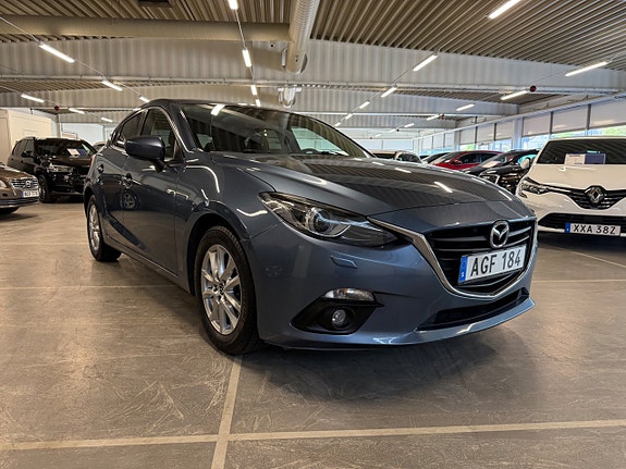 Mazda 3 2 of 16