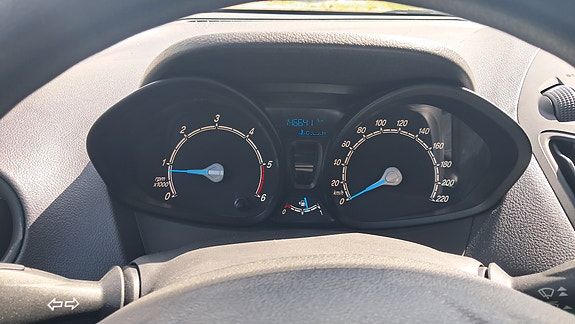 Ford Transit Courier 6 of 19