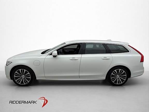 Volvo V90 2 of 5