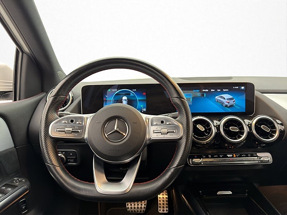 Mercedes-Benz B180 14 of 30