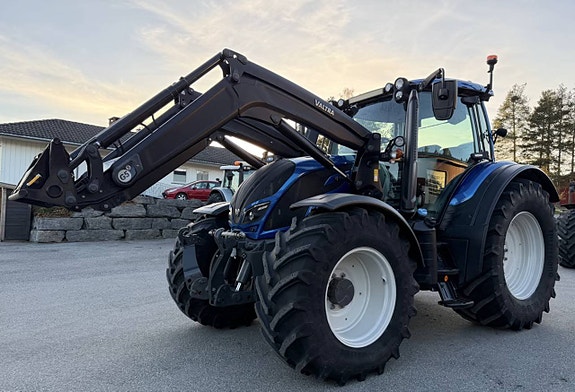 Valtra N174 Versu 2 of 5