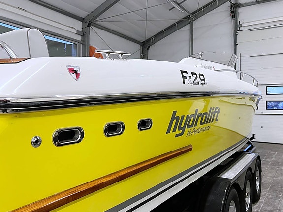 Hydrolift F-29 Hi-Perfomance | Volvo Penta 8.1 GXI | DPX-A 3 of 5