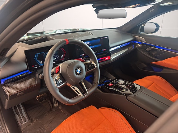 BMW M5 8 of 28