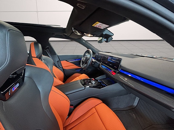 BMW M5 11 of 28