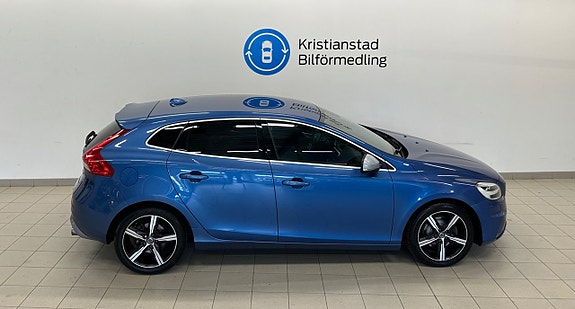 Volvo V40 6 of 12