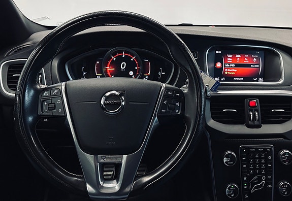 Volvo V40 11 of 12