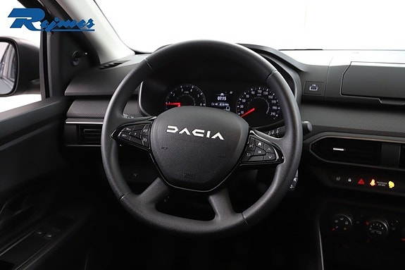 Dacia Sandero 4 of 5