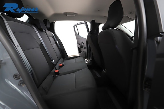 Dacia Sandero 8 of 27
