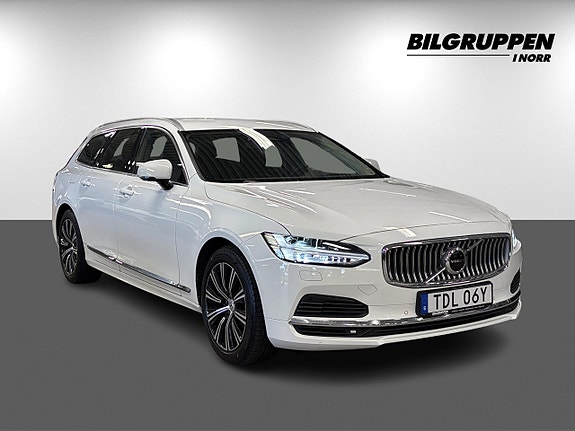 Volvo V90 3 of 5