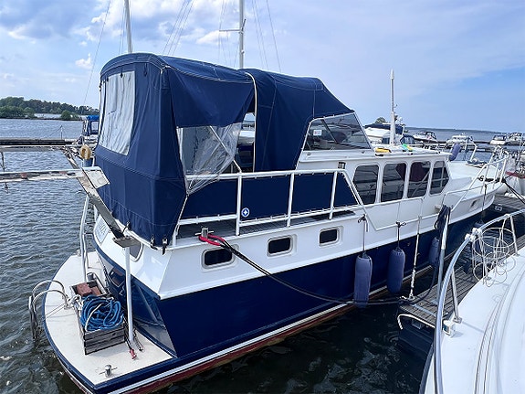 Hemmes Cruiser 12.7 2 of 5