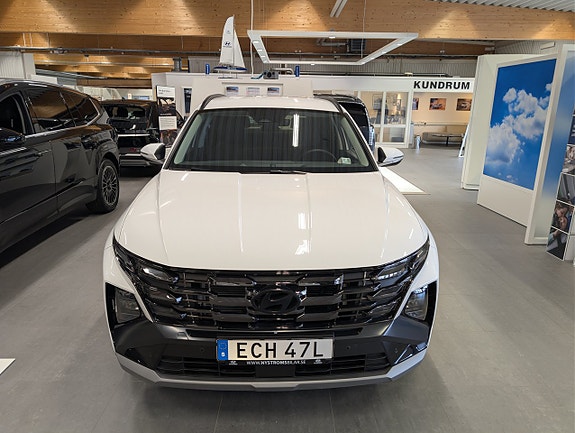 Hyundai Tucson 3 of 5