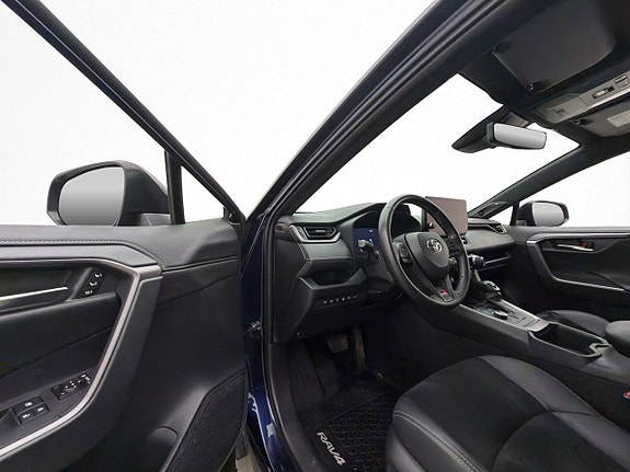 Toyota RAV4 Plug-in Hybrid 9 of 30