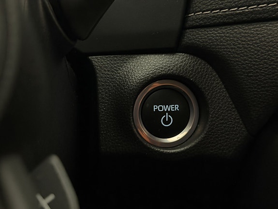 Toyota RAV4 Plug-in Hybrid 22 of 30