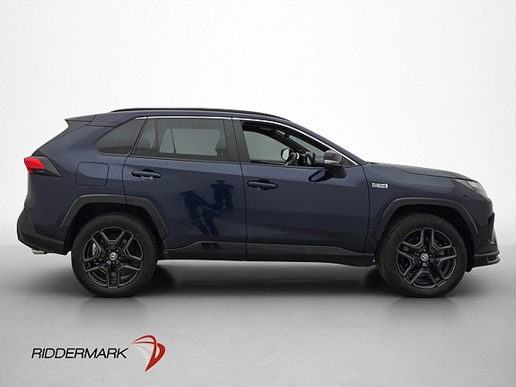 Toyota RAV4 Plug-in Hybrid 4 of 5
