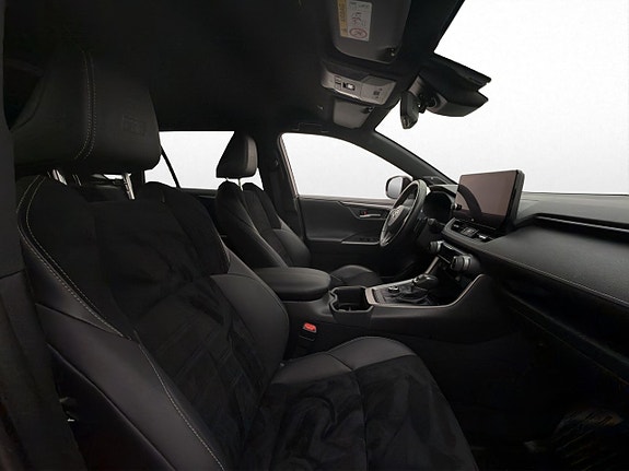 Toyota RAV4 Plug-in Hybrid 30 of 30