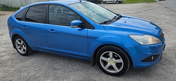 Ford Focus 2 of 5