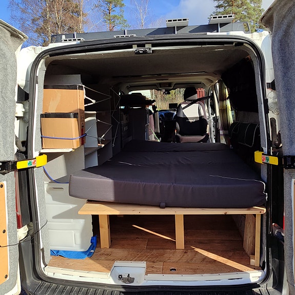 Ford Transit Custom 14 of 18