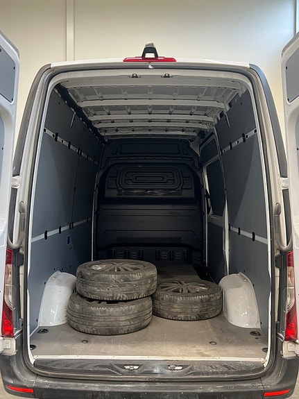 Mercedes-Benz Sprinter 319 7 of 13