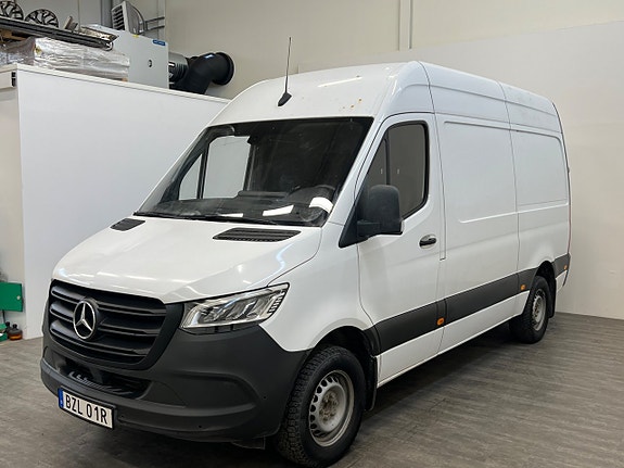 Mercedes-Benz Sprinter 319 3 of 13