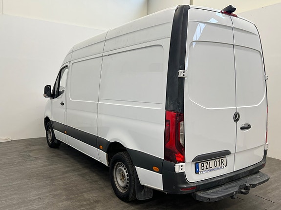 Mercedes-Benz Sprinter 319 4 of 13