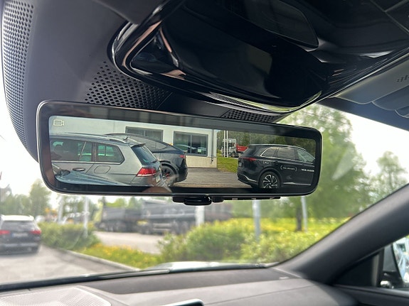 Polestar 4 18 of 23