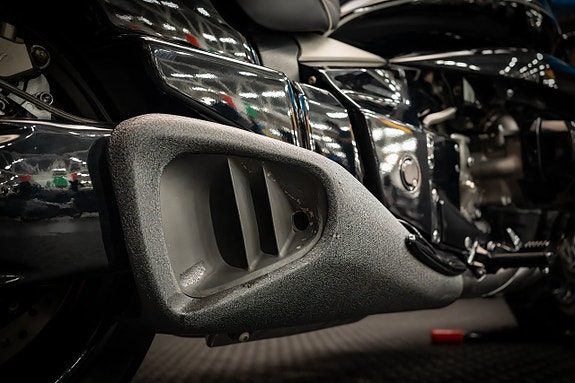 Honda NRX1800DA Valkyrie Rune Black On Black 16 of 20