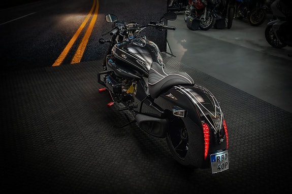 Honda NRX1800DA Valkyrie Rune Black On Black 9 of 20